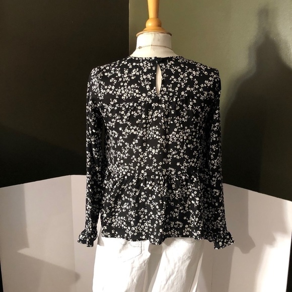 Moa Moa Black with White Flowers Blouse Sz NWOT - Picture 4 of 9